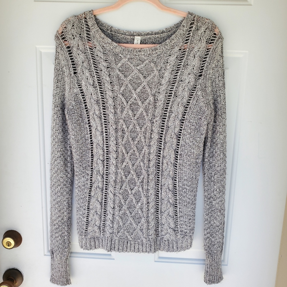 Aeropostale Gray Cable Knit Sweater Size L Woman's